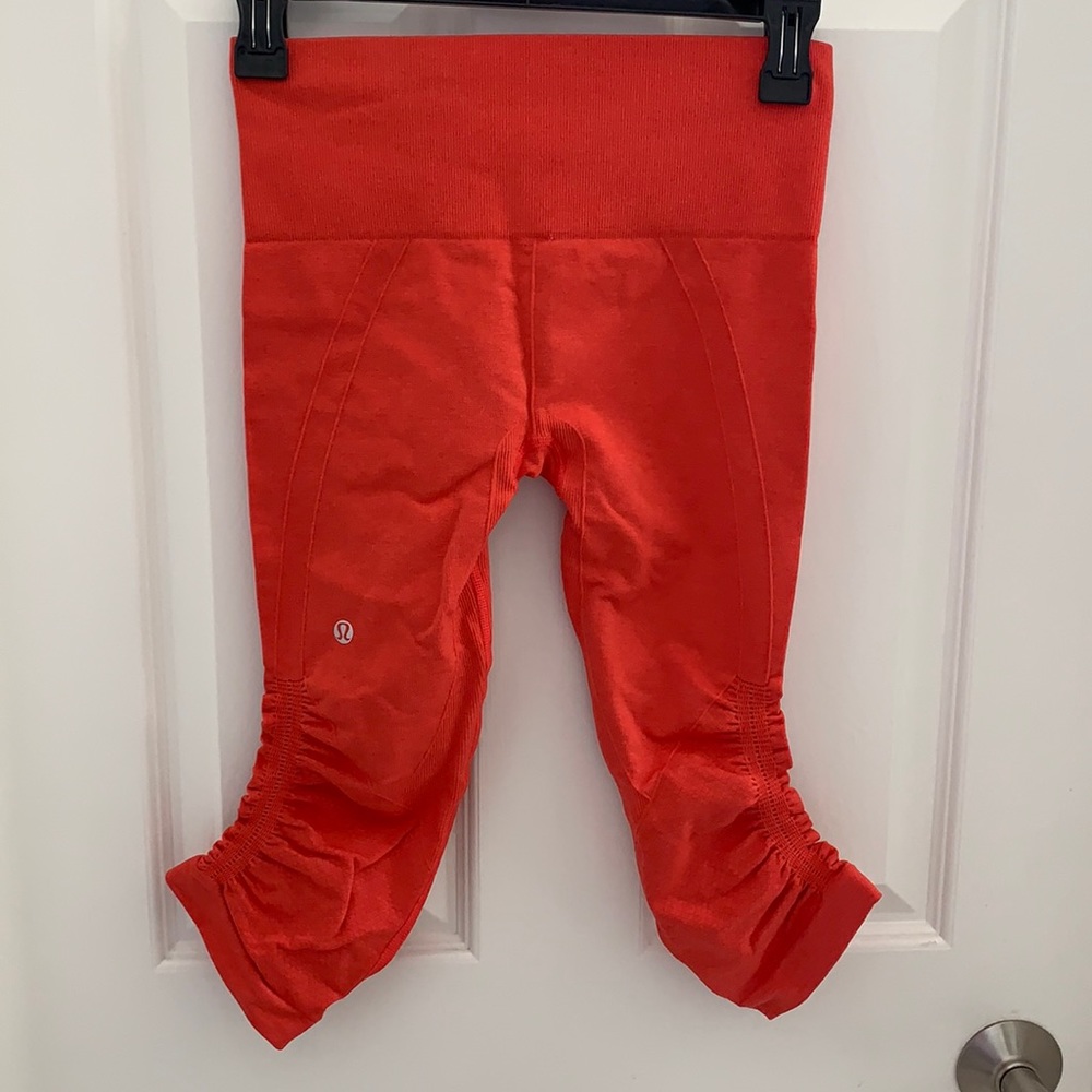 Lululemon yoga pants
